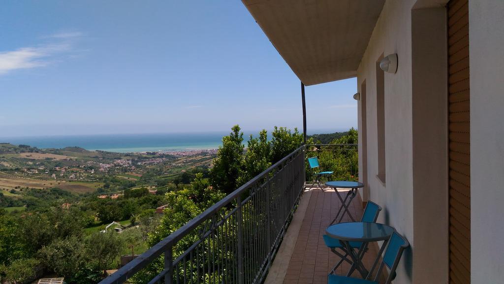 Casolare Azzurro Guest House Acquaviva Picena Exterior foto