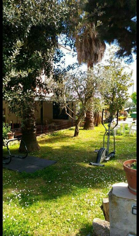 Casolare Azzurro Guest House Acquaviva Picena Exterior foto