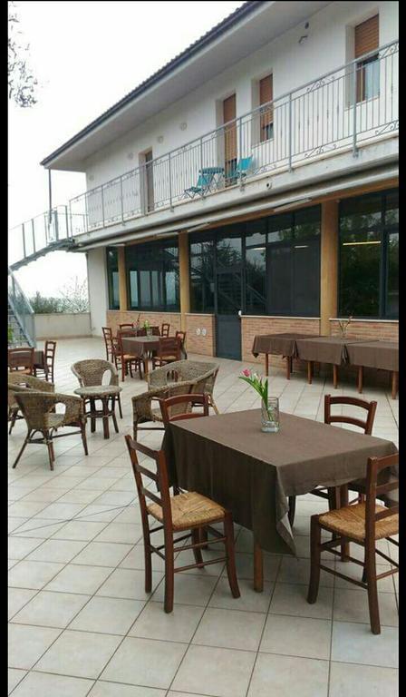 Casolare Azzurro Guest House Acquaviva Picena Exterior foto
