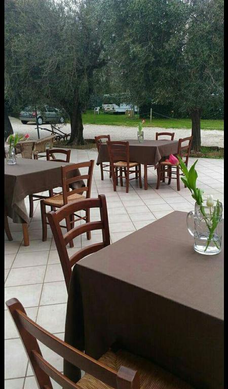 Casolare Azzurro Guest House Acquaviva Picena Exterior foto